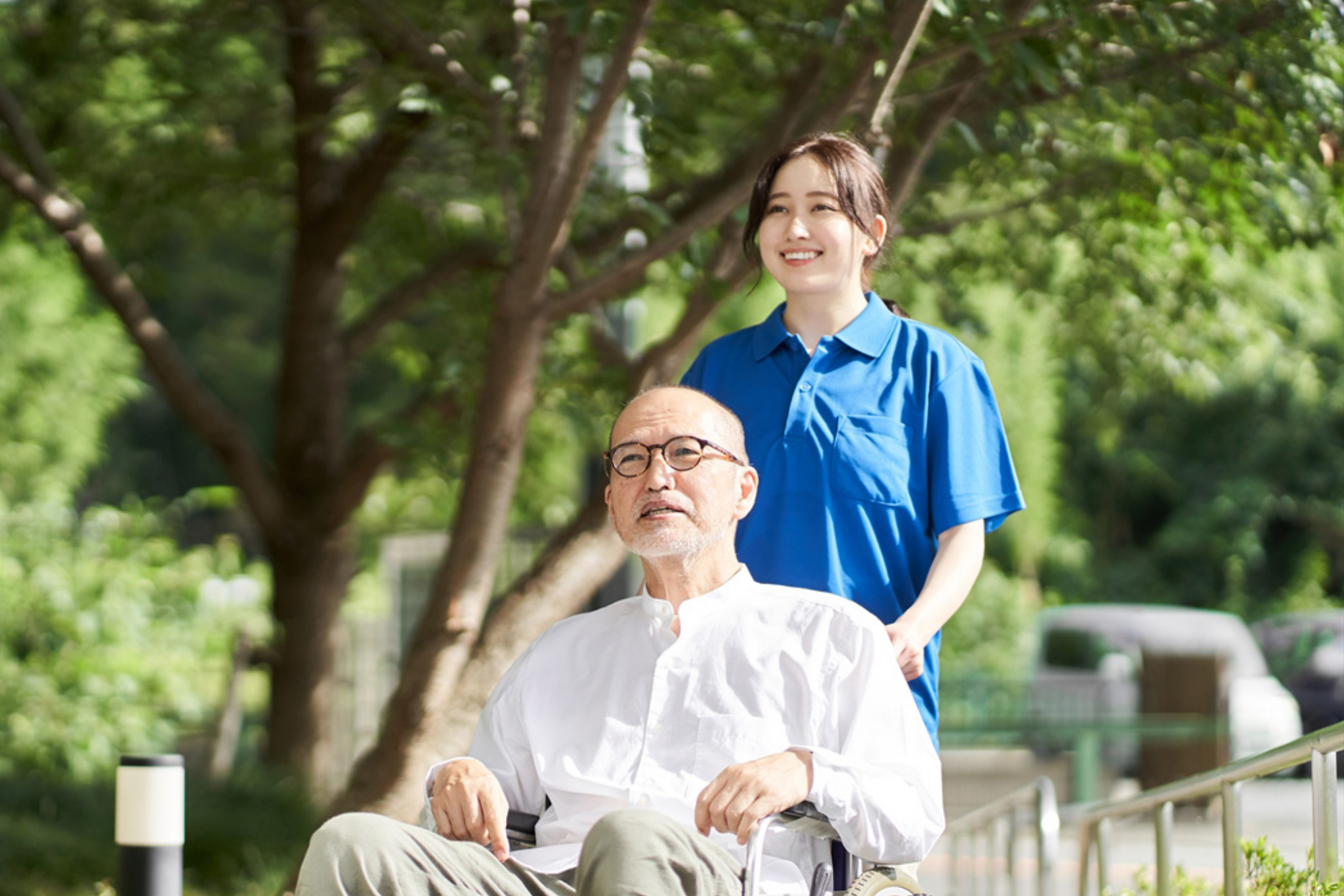 調布市の老人ホーム探し『老人ホーム紹介センター™』／LIG